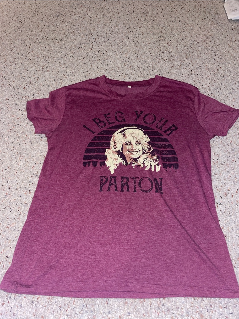 Maroon Graphic Tee with Vintage Portrait of Dolly Parton